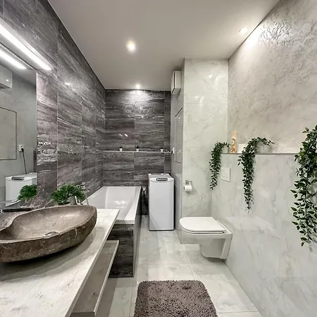 アパート Simcity 3 I Skyline Elegance I 3br, Private Parking, Sunny Terrace With Panoramic View 5min Walk To Square
