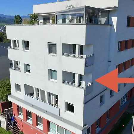 Simcity 3 I Skyline Elegance I 3br, Private Parking, Sunny Terrace With Panoramic View 5min Walk To Square * 반스카비스트리카